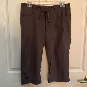Women’s Ferrosi Capris